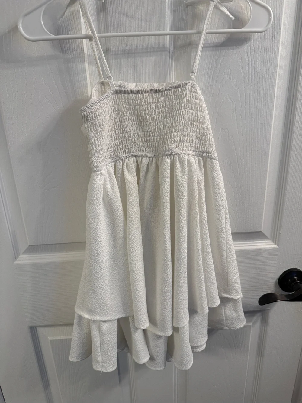 Sz 10 Girls White Tiered Party Dress with adjustable spaghetti straps
